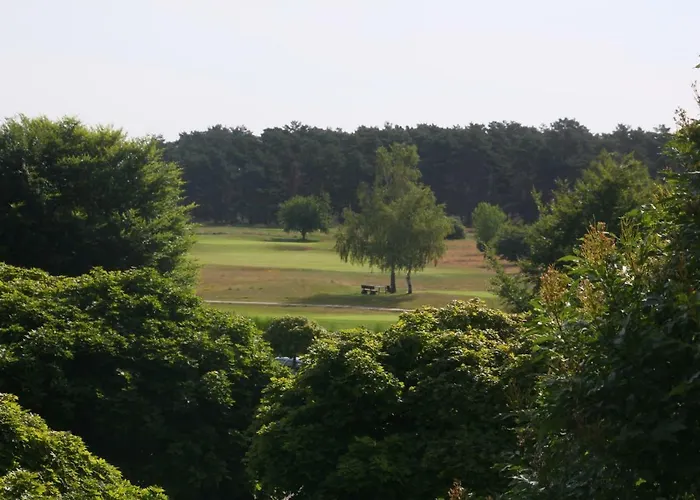 Wohnen Auf Zeit Am Golfplatz 莫岑