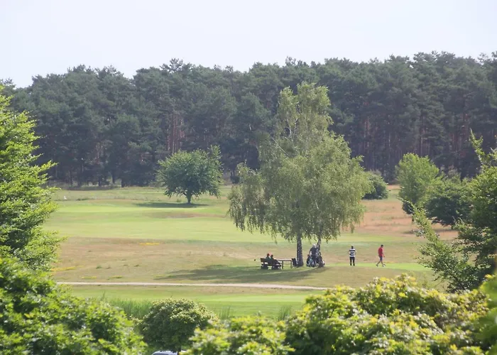 Wohnen Auf Zeit Am Golfplatz *